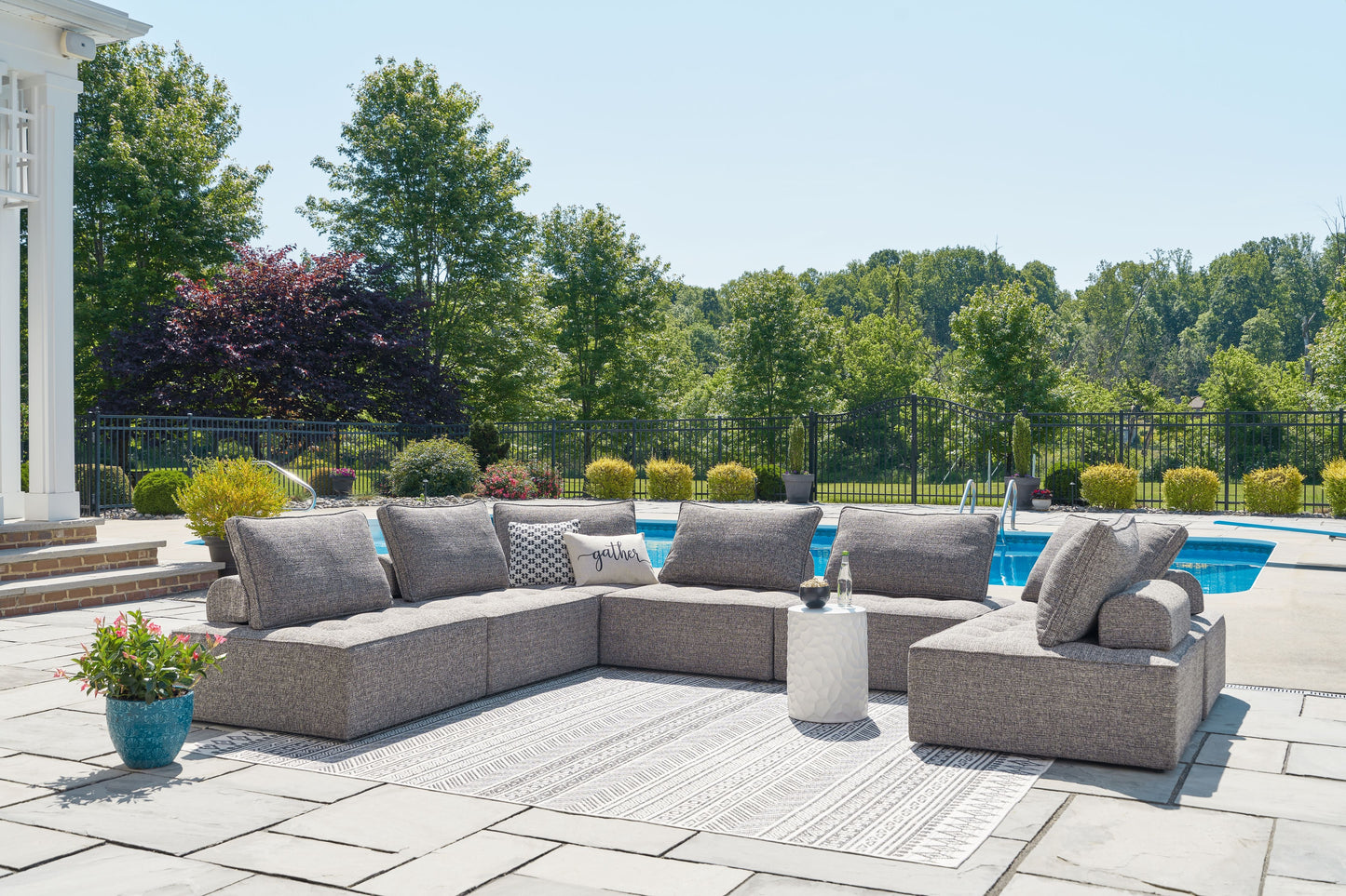 Bree Zee - Outdoor Sectional